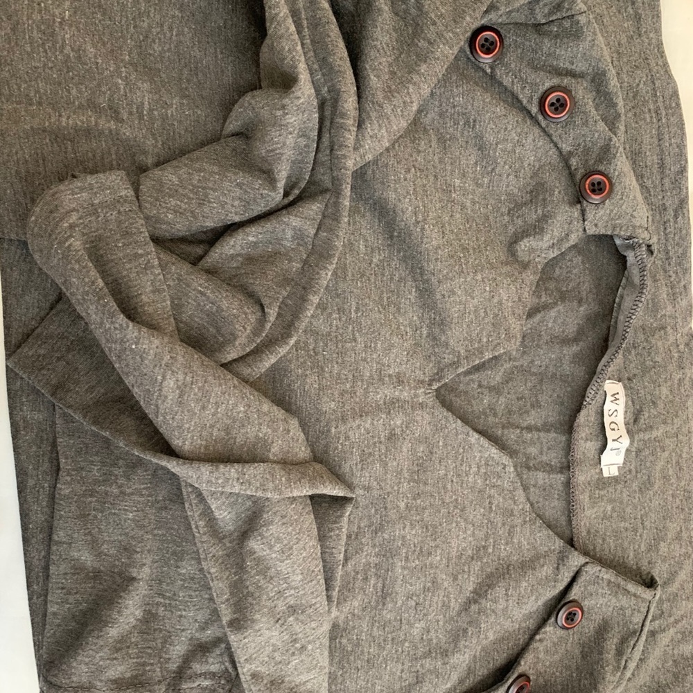 Mens Gray long sleeve. Never used.
